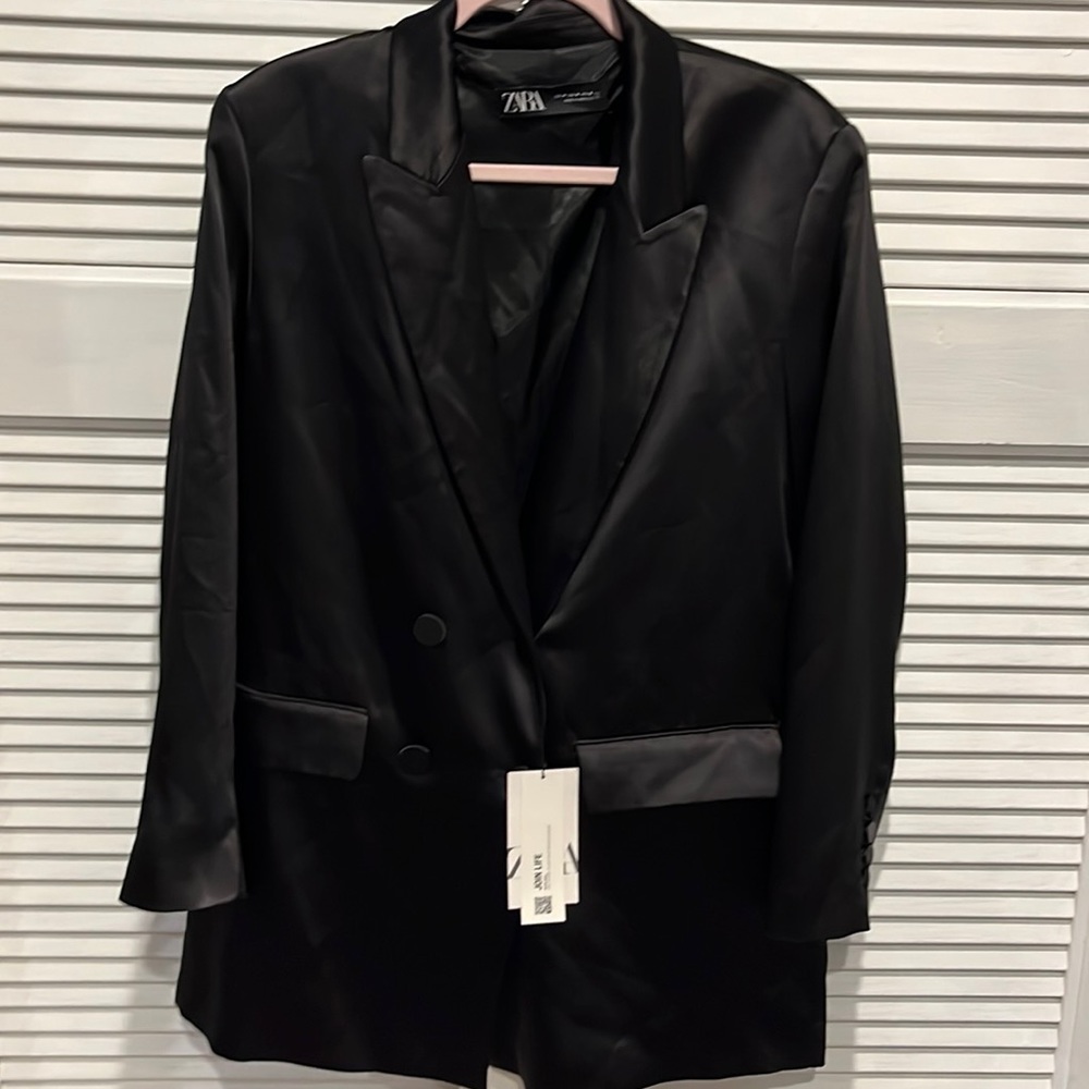 Zara. NEW! Silky jacket